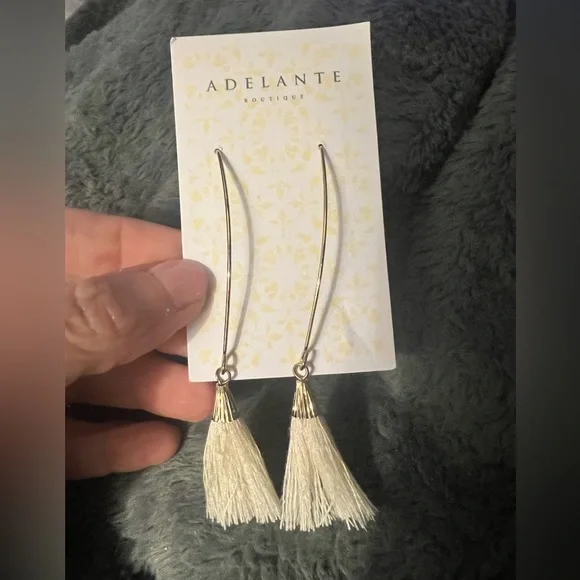 Renew Earrings with tassels - Picture 3 of 6